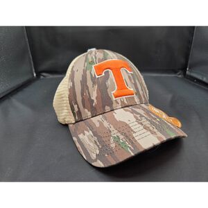 Share NCAA Tennessee Vols Camo Ball Cap Snapback Top of the World
